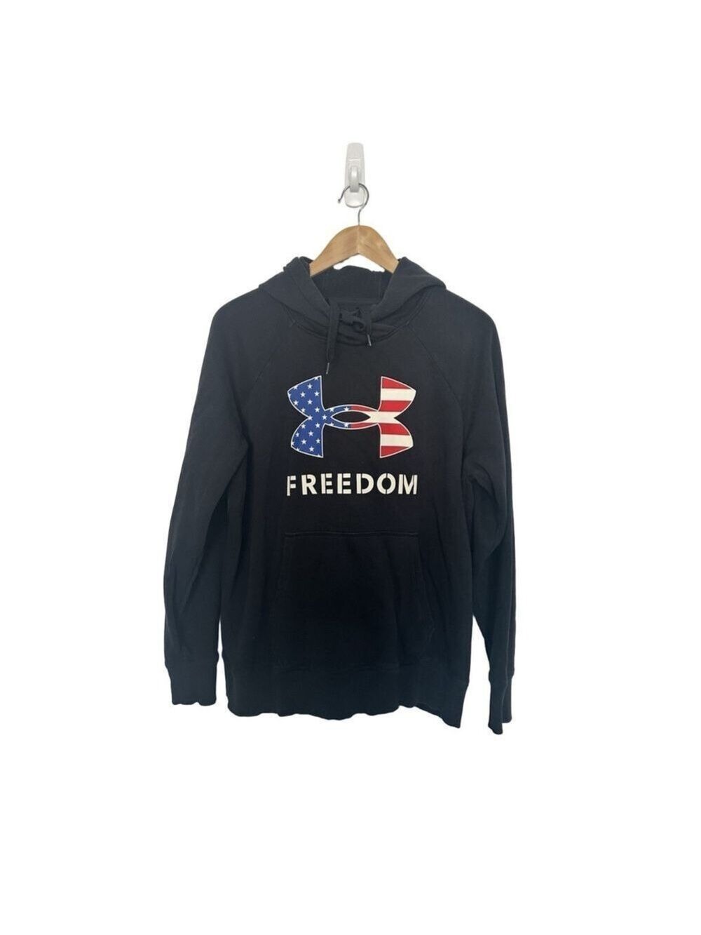 Under Armour Freedom Black Hoodie Sweatshirt Women’s Large Flag Patriotic USA